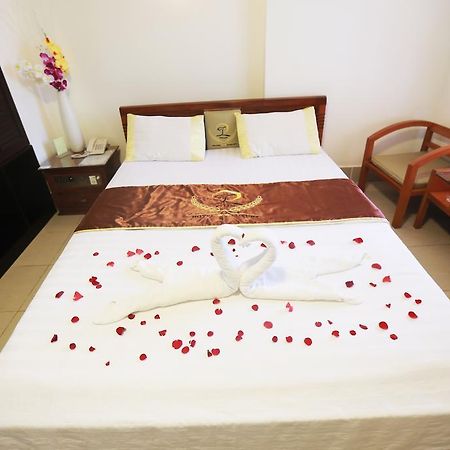 Pylos Hotel Ho Chi Minh City Exterior photo